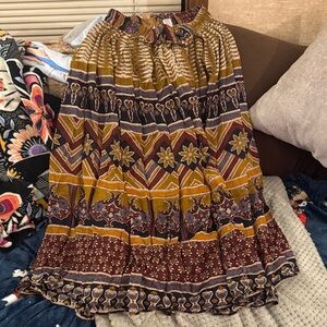 Vintage-Inspired Maxi Skirt in Brown and Gold